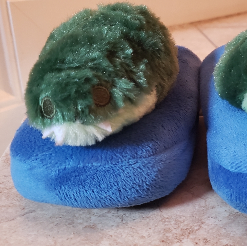 Slippers - Picture 5 of 5